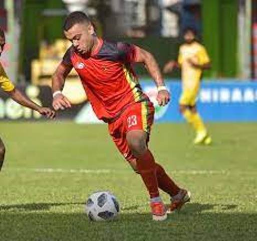  العراقي عبيدة كاظم