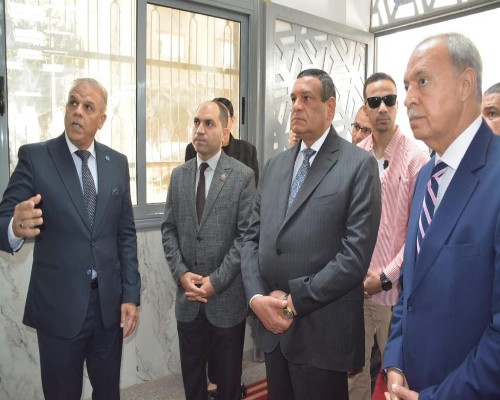 وزير التنمية المحلية ومحافظ القليوبية يفتتحان المركز التكنولوجي لخدمة المواطنين