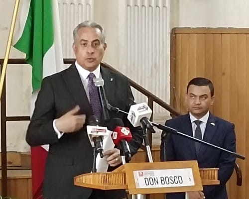 حسن شحاتة - وزير العمل