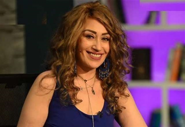 إيناس مكى 