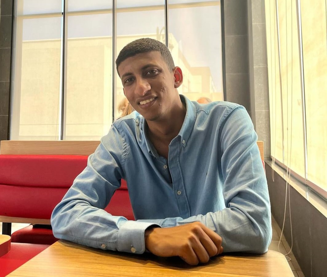 المطرب محمود فرج