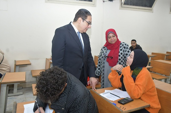 الدكتور محمد سامي عبد الصادق