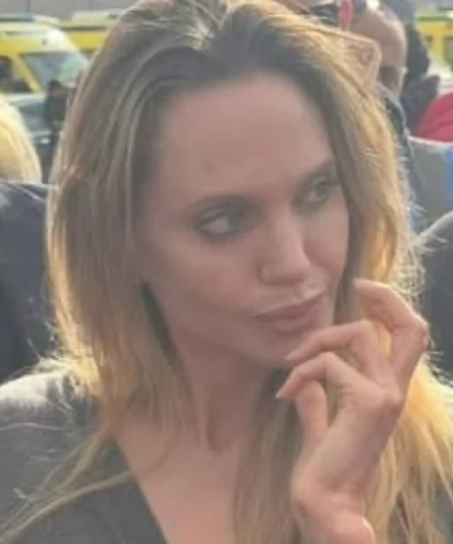  أنجلينا جولي