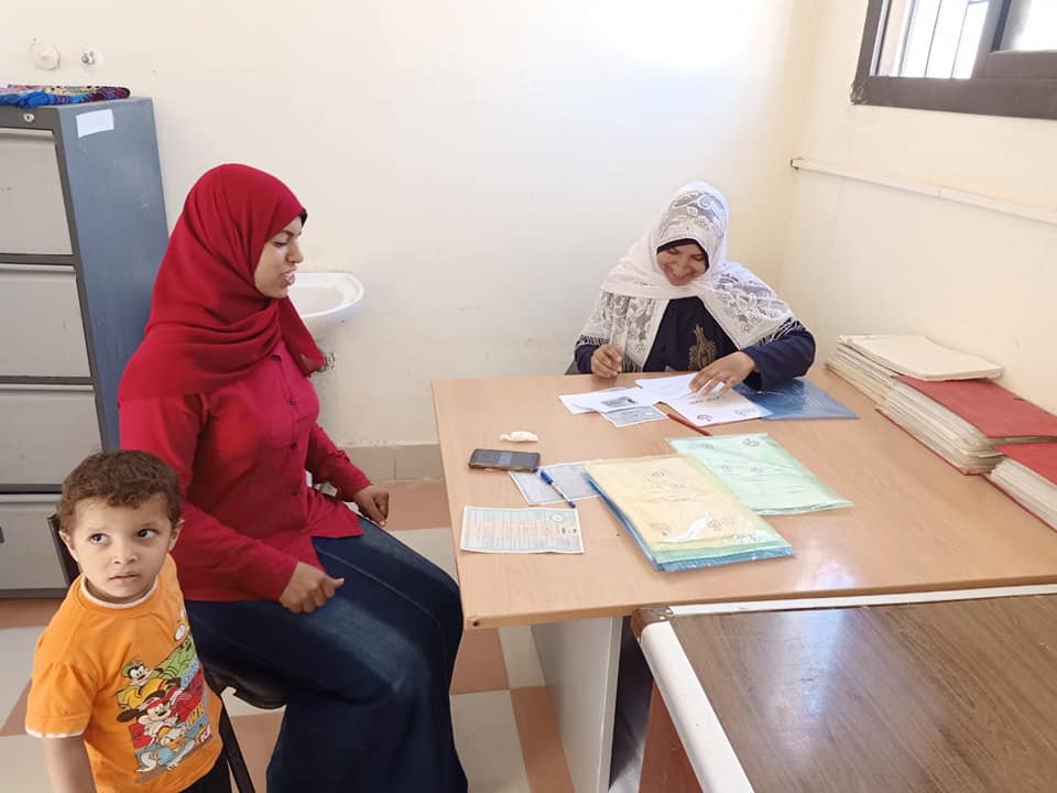 إقبال كبير للتسجيل بمنظومة التأمين الصحي الشامل في جنوب سيناء ..صور