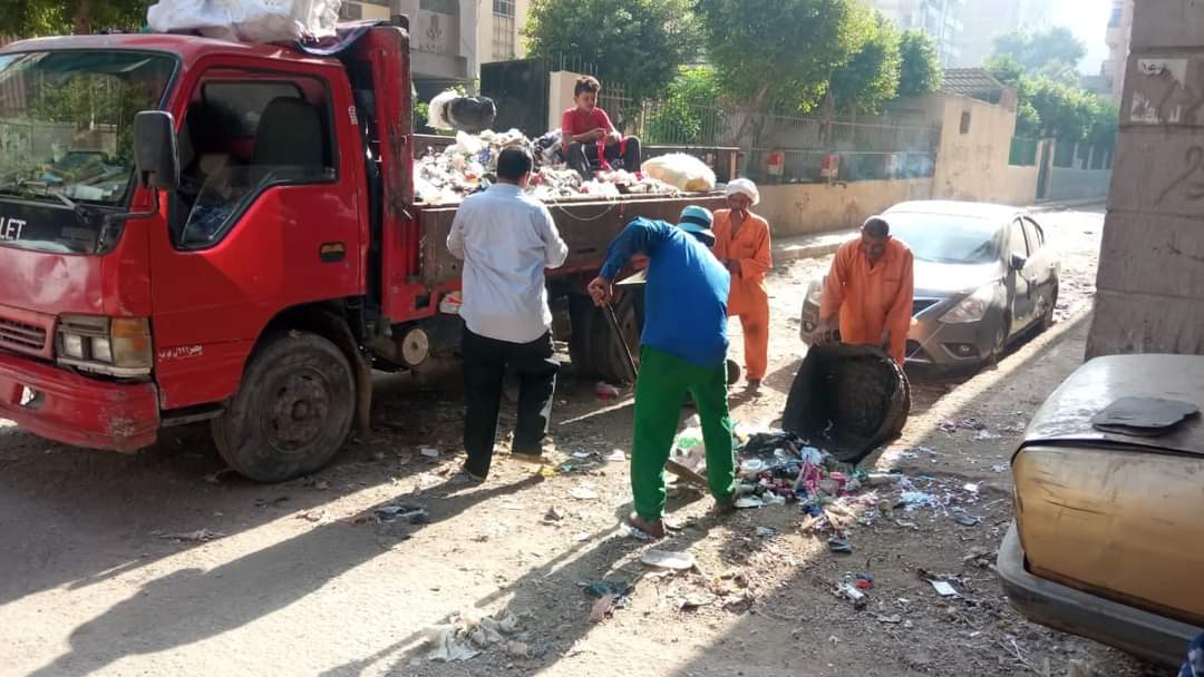 رفع القمامة من شارع صبرى بحى الوايلى