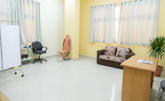 تعرف على أقسام وتخفيضات كلية الألسن بالجامعة المصرية الروسية.. صور