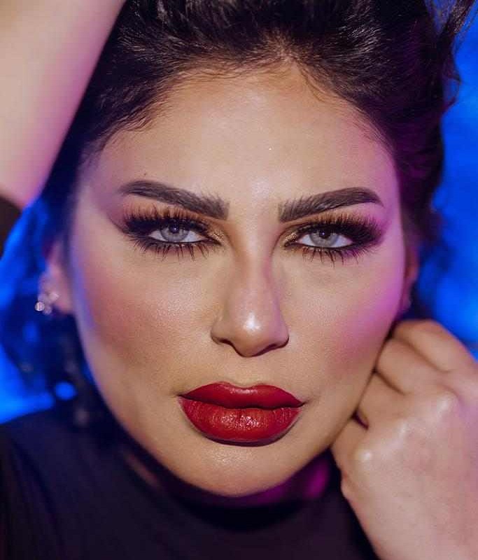 الفنانة الشابة هاجر مصطفى