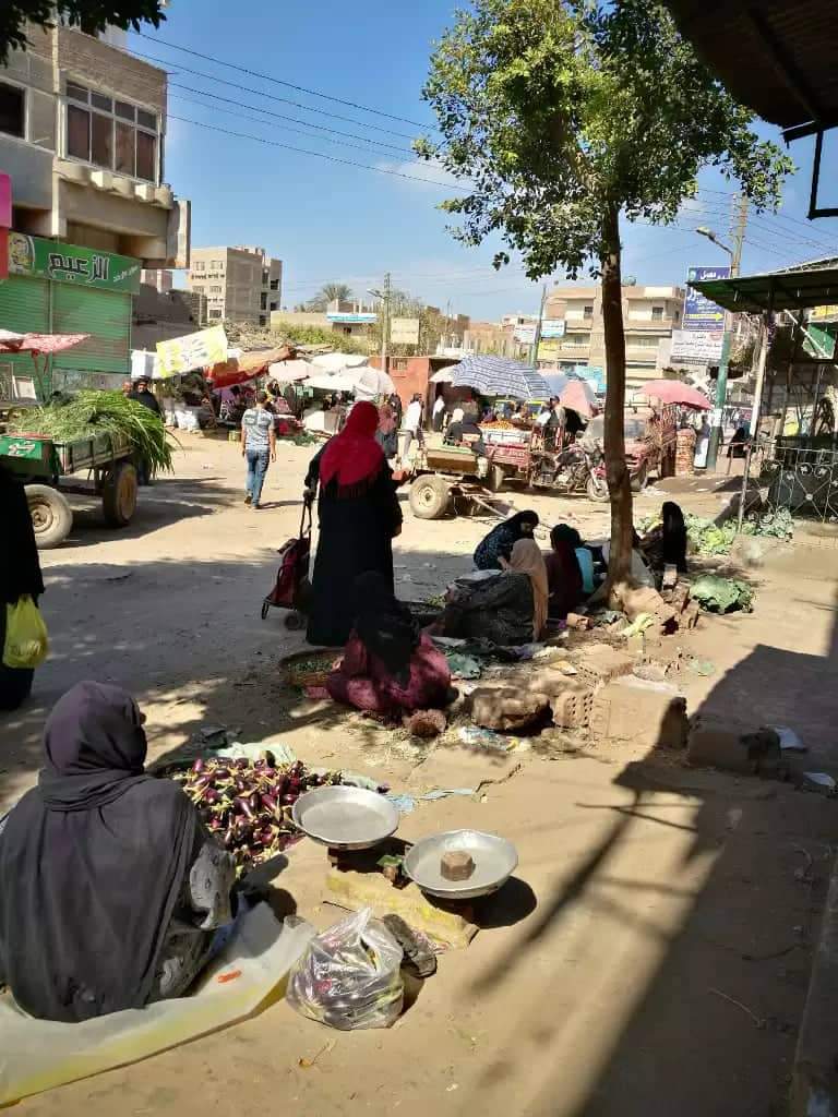 طحانوب.. تستغيث من اشغالات المحليات