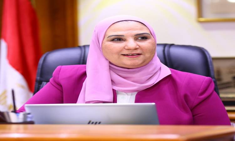 السيدة نيفين القباج وزيرة التضامن الإجتماعى