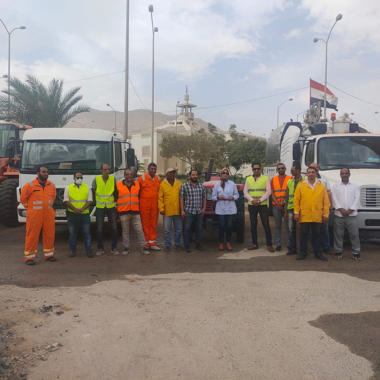 وزير الإسكان يتابع مع مسئولي أجهزة المدن الجديدة تطبيق خطة الطوارئ لمواجهة الأمطار الغزيرة 