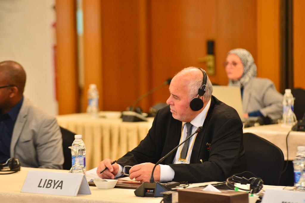 وزير الطيران : ضرورة مواصلة الجهود من أجل تطوير قطاع النقل الجوي