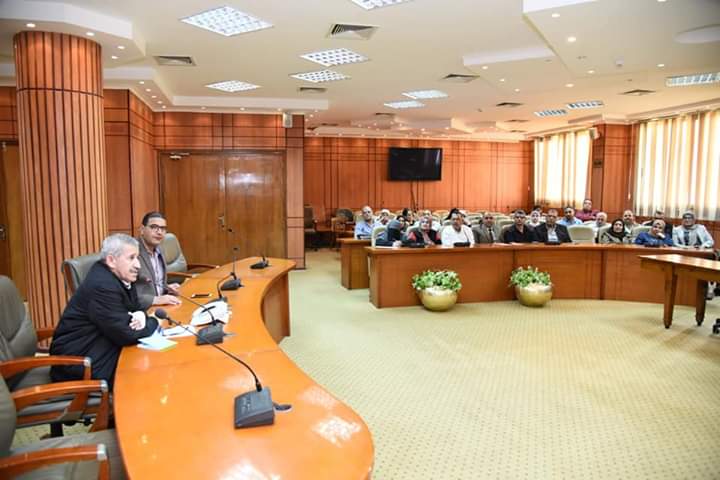 الشاهد يترأس ورشة عمل موازنة البرامج والأداء ببورسعيد