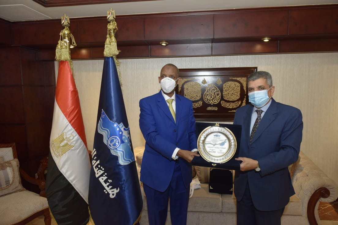 الفريق أسامة ربيع يستقبل سفير جيبوتي