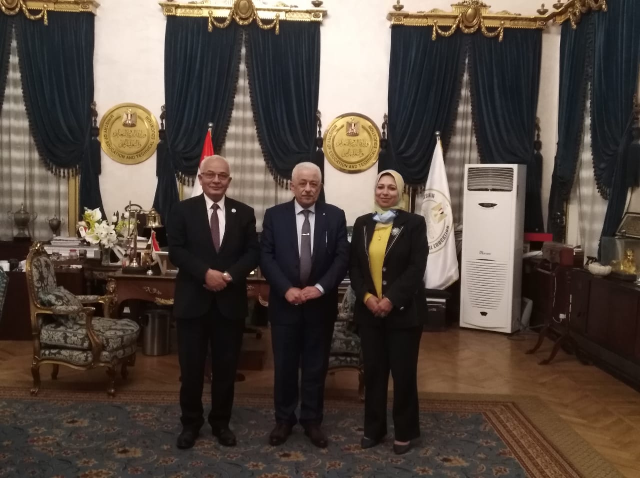 وزير التعليم يصدر قرارات وزارية بشأن شغل عدد من الوظائف الشاغرة