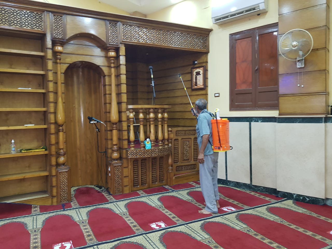 تطهير المساجد