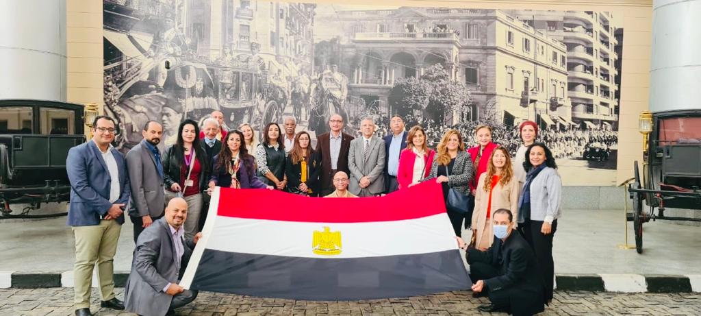 متحف المركبات الملكية ينظم محاضرة للمرشدين حول فلسفة العرض المتحفي