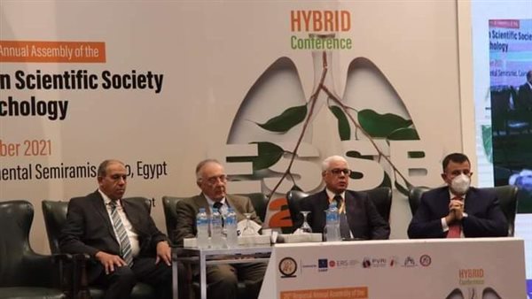 دكتور المتينى فى مؤتمر الجمعية المصرية للشعب الهوائية 