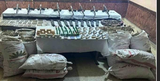 مضبوطات أخطرالعناصر الإجرامية بأسيوط