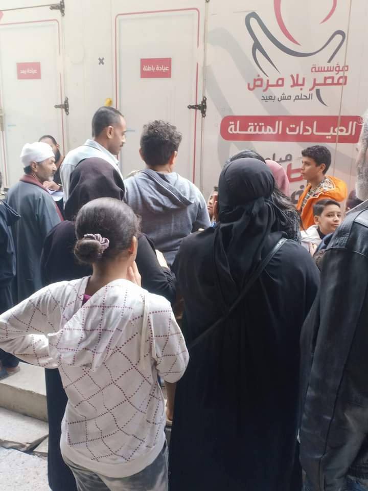 لجنة الصحة بالقومي للمرأة بالجيزة تطلق قافلة طبية مجانية للوراق