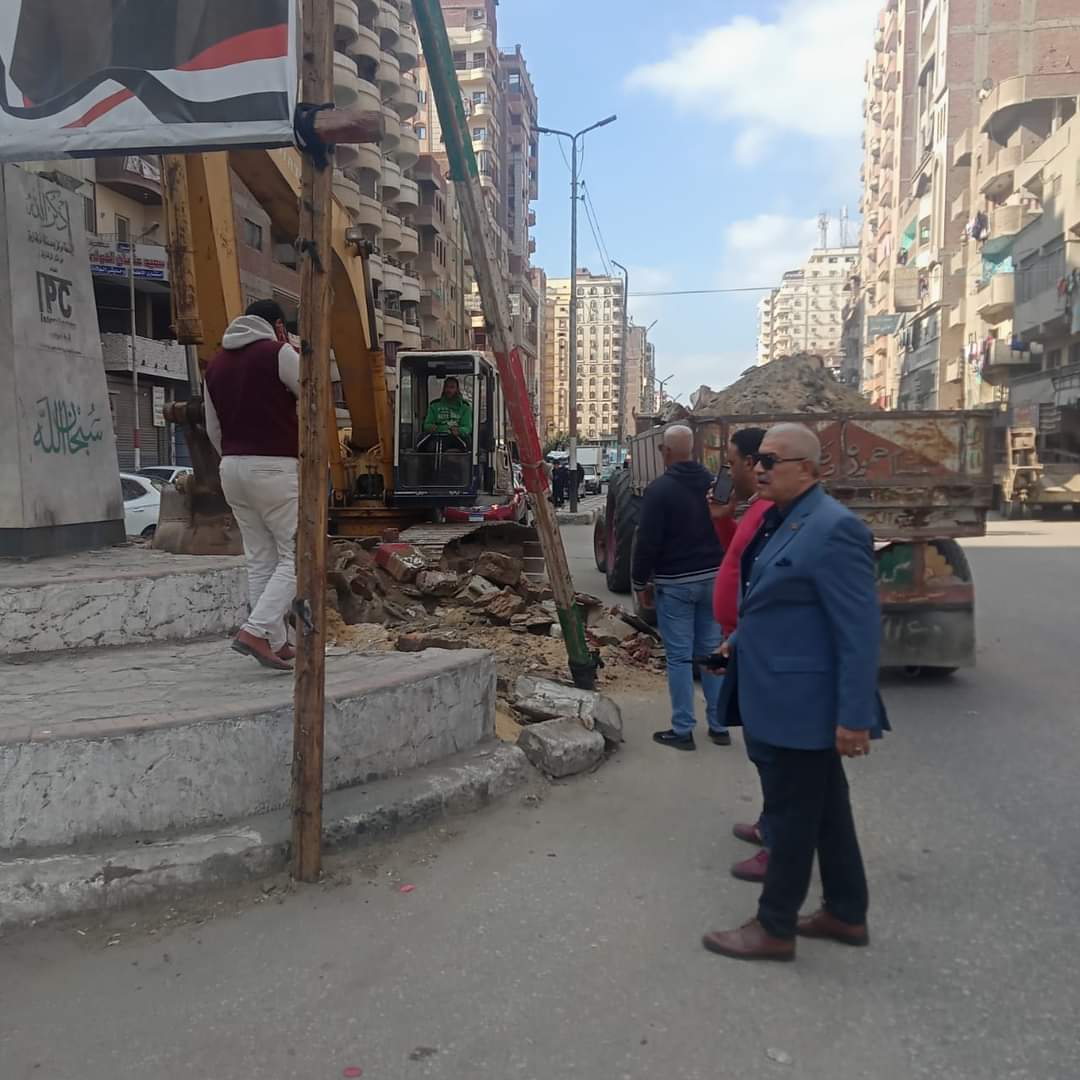 رئيس مدينةالزقازيق يقودحملةلتهيئةبعض الطرق الرئيسية 