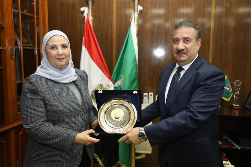 محافظ المنوفية يستقبل رئيس المحكمة الدستورية العليا ووزيرة التضامن علي هامش احتفالية المساعي المشكورة 