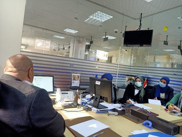دورة تدريبة لموظفى الغرفة التجارية لتقديم الإقرار الضريبي إلكترونيا بالسويس