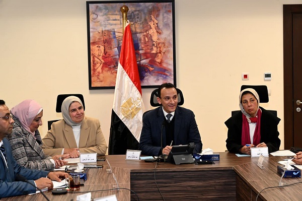 مسئولو الاسكان