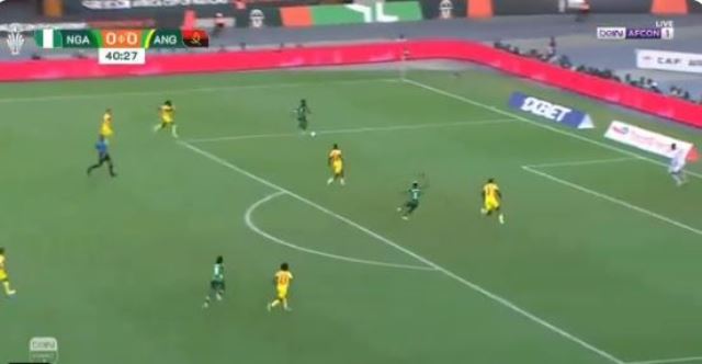 نيجيريا تتقدم على انجولا بهدف فى الشوط الاول 
