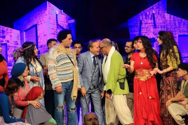 العرض المسرحي ابن الأصول