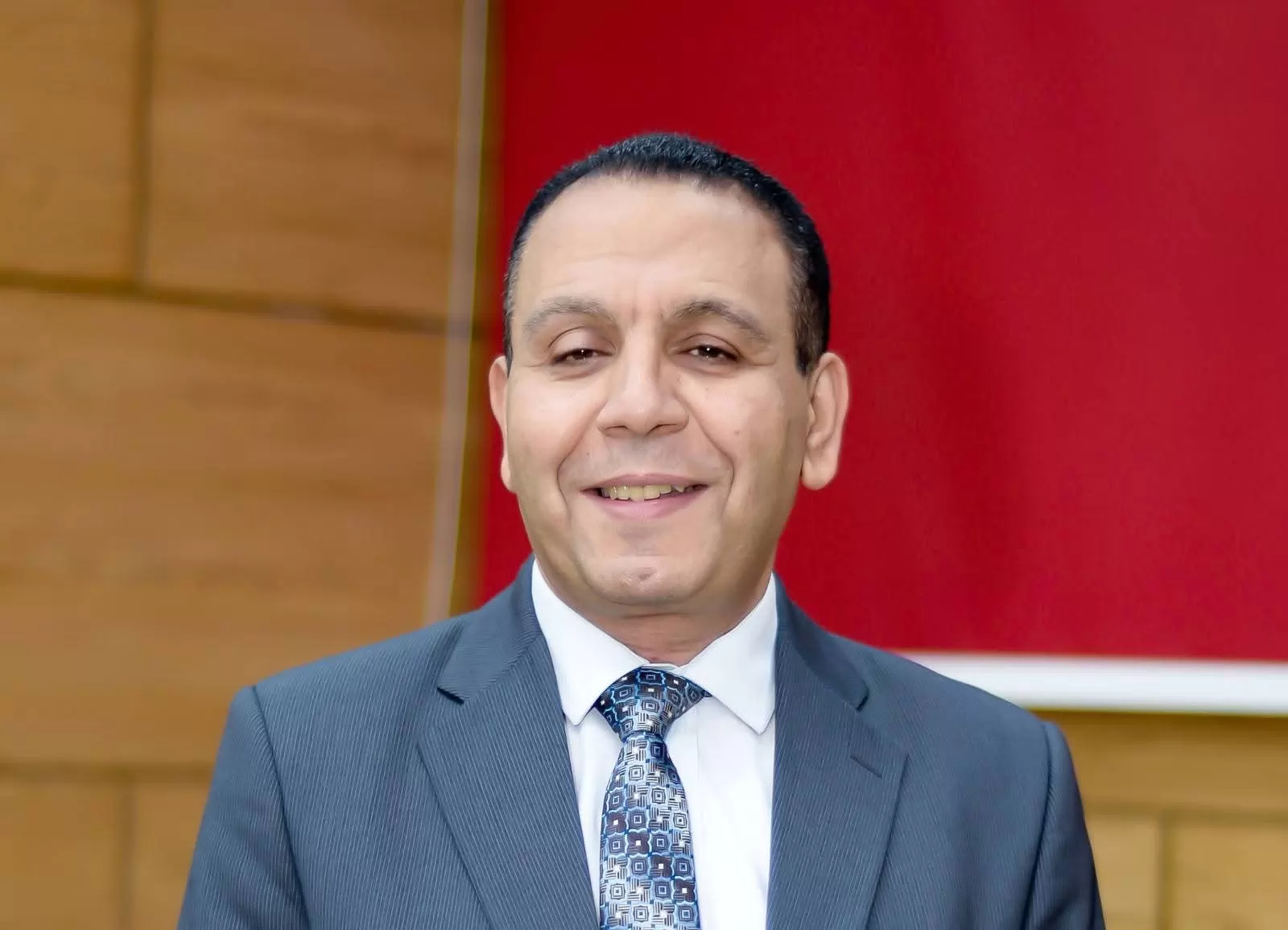 الدكتور تامر شوقي 