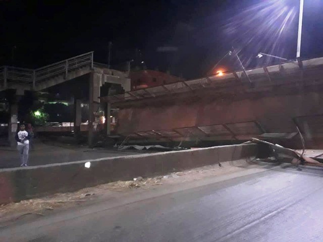 مدير امن القليوبية يتفقد كوبرى المشاة المنهار وتشغيل جزئي للزراعي 