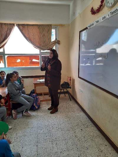 جلسة ارشادية عن لغة الجسد بمدرسة الفيروز الرسمية للغات بشرم الشيخ