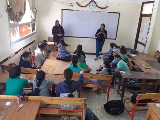 جلسة ارشادية عن لغة الجسد بمدرسة الفيروز الرسمية للغات بشرم الشيخ