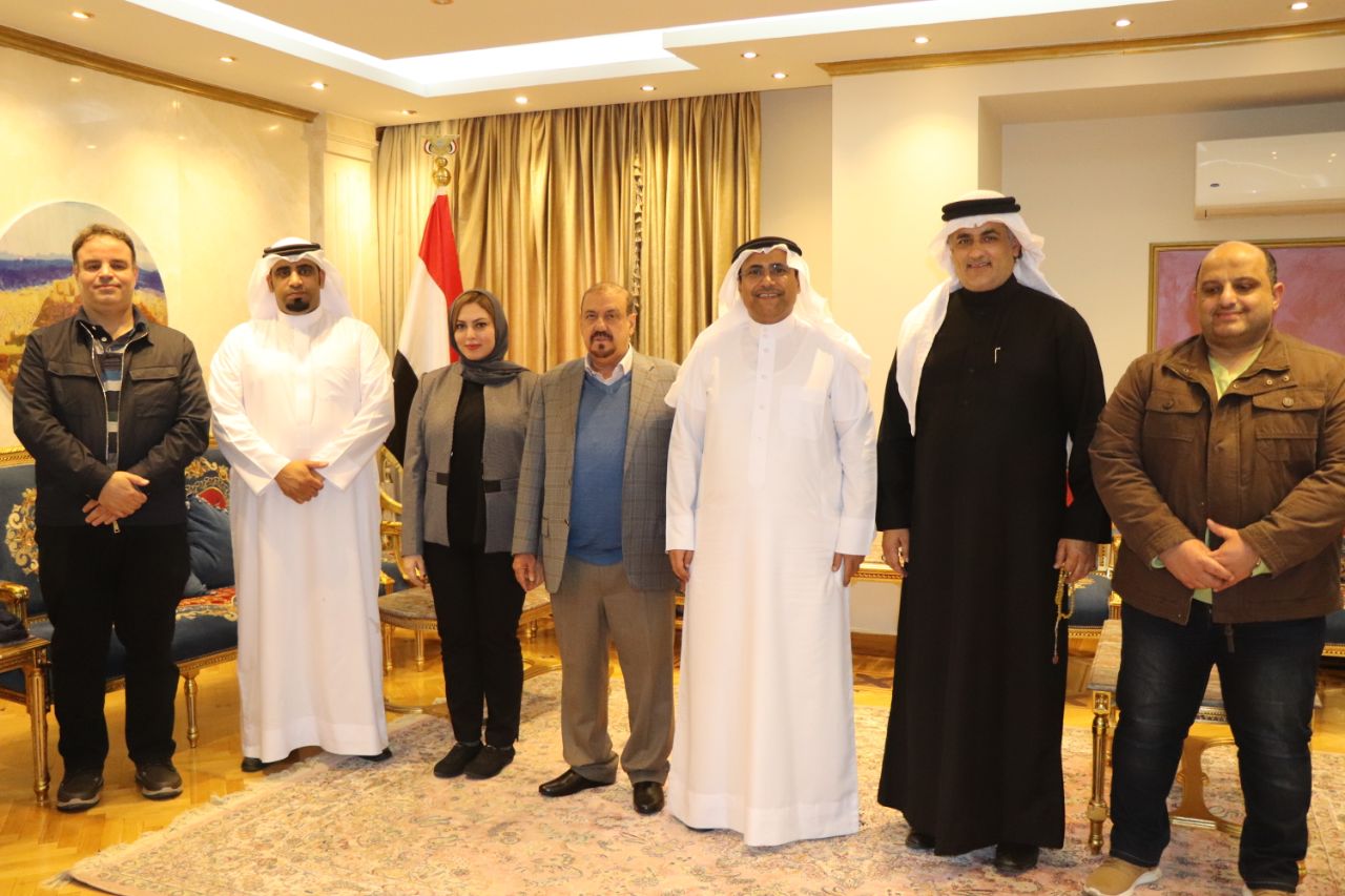 رئيس البرلمان العربي يلتقي رئيس مجلس النواب اليمني