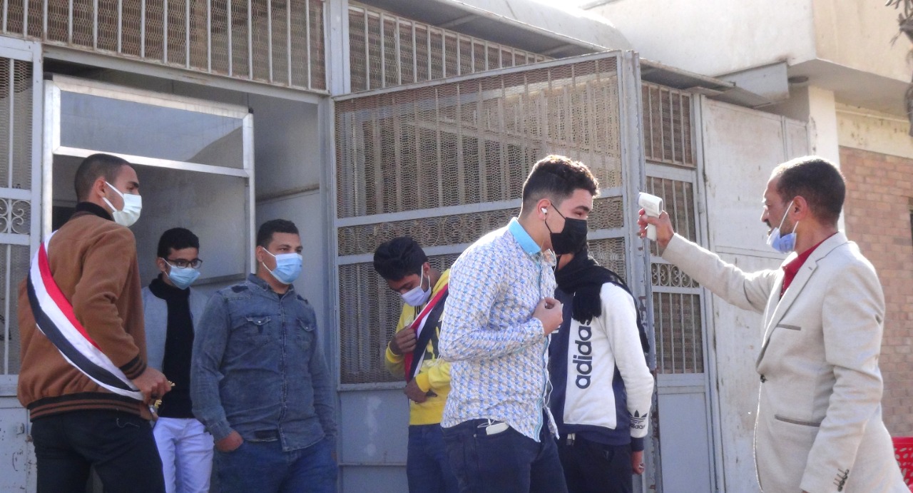 انتظام امتحانات الفصل الدراسي الأول بجامعة المنيا