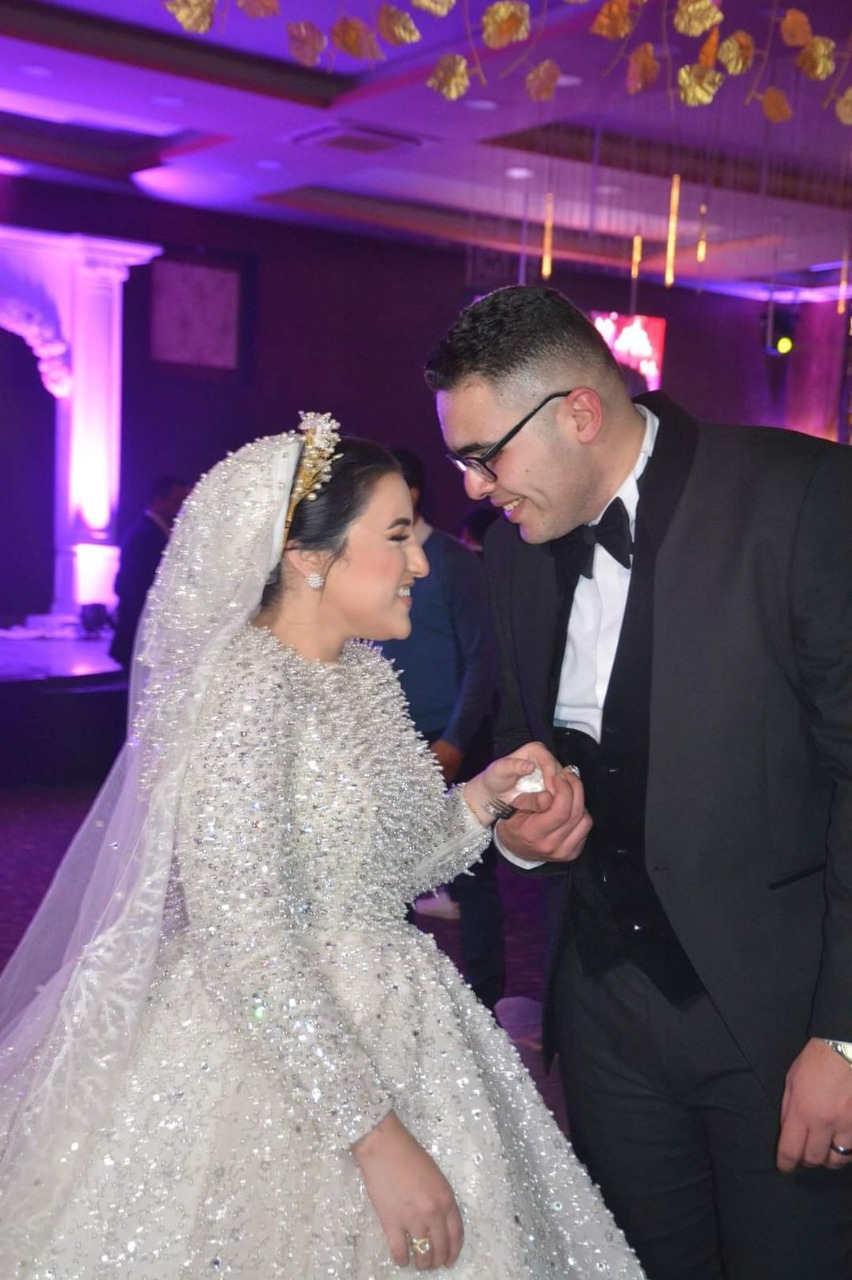  تهنئة بالزفاف .. شيرين وكريم في القفص الذهبى