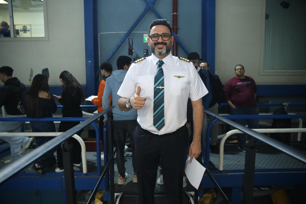 أكرم حسنى 