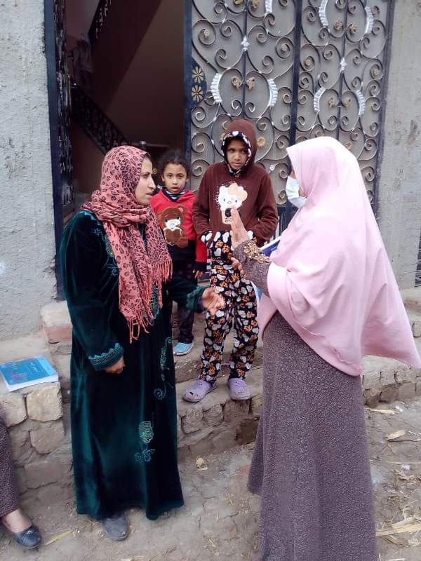  قومي المرأة بالشرقية يواجه كورونا بتوزيع مساعدات وترحيل الاقساط وزيارة الاسر