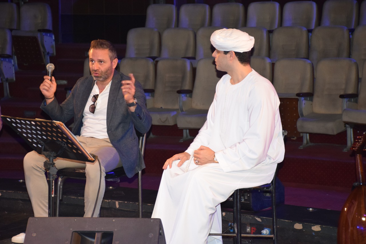 حازم إمام يشارك التهامى سهرة الانشاد الديني اونلاين على مسرح الشباب والرياضة 