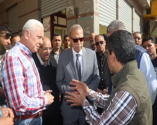 محافظ القليوبية يتابع تطبيق الجمع السكني للمخلفات بالخصوص وشبرا الخيمة 