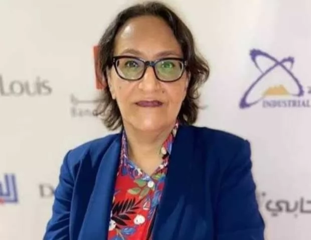 خبيرة الأوراق المالية حنان رمسيس 