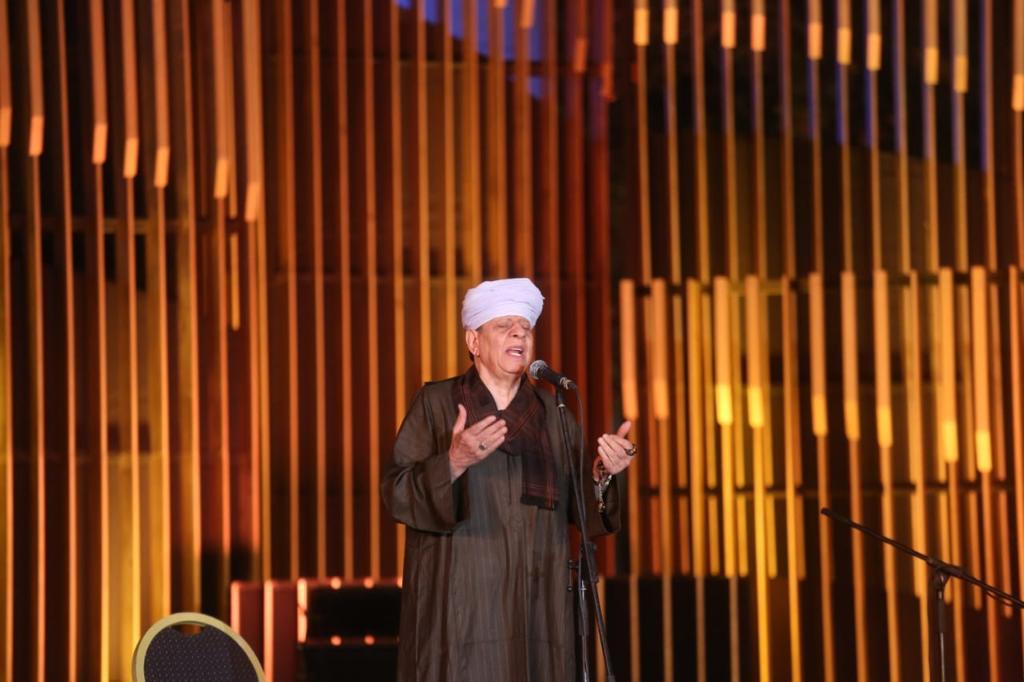 اجواء حماسية فى احتفال الاوبرا بعيد العمال والتهامى يؤكد استعادة الانشاد لامجاده 