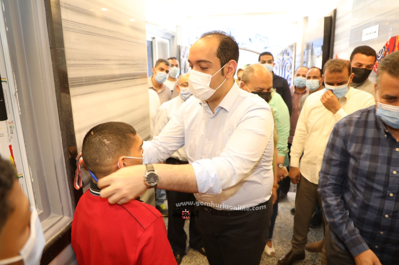 محافظ المنوفية يفتتح دار الأمل لرعاية الأيتام وذوي الهمم ..ويقرر صرف 50 ألف جنيه ومواد غذائية ولحوم .. بالصور 