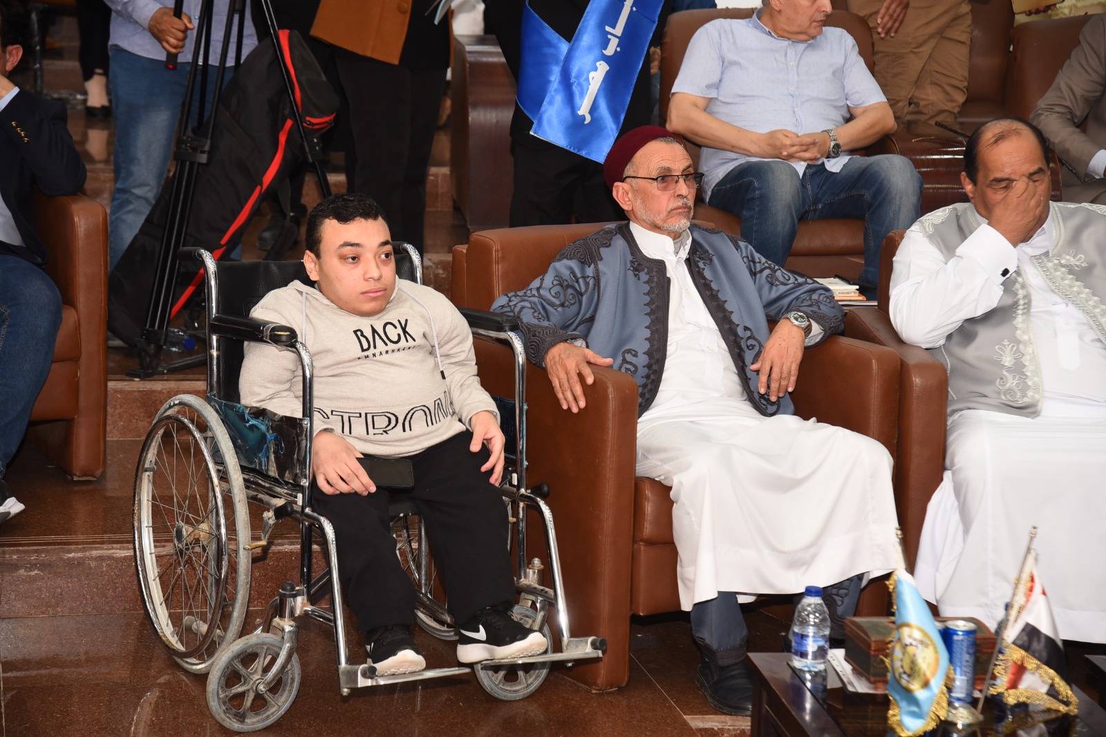 حوار موسع لوزير الشباب وشباب وفتيات مطروح