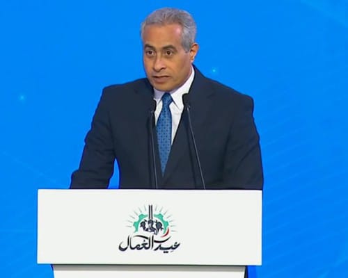 حسن شحاتة - وزير العمل