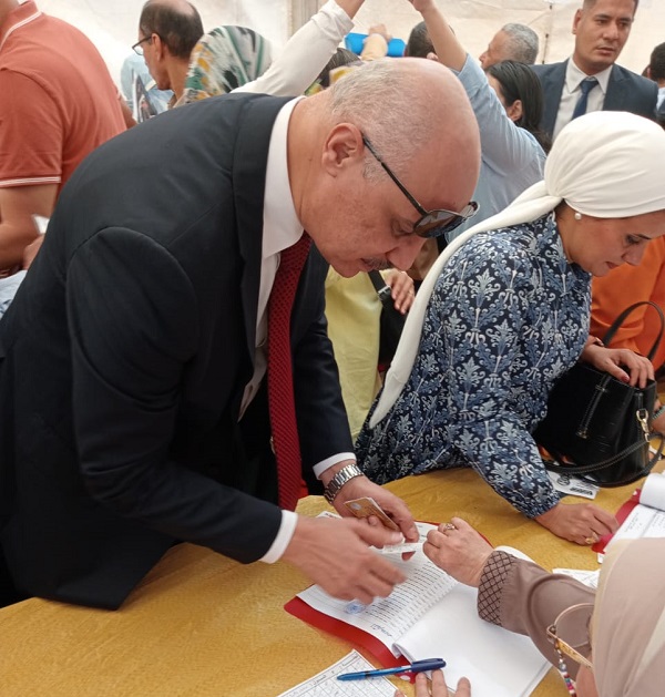 الكاتب الصحفي أحمد سليمان