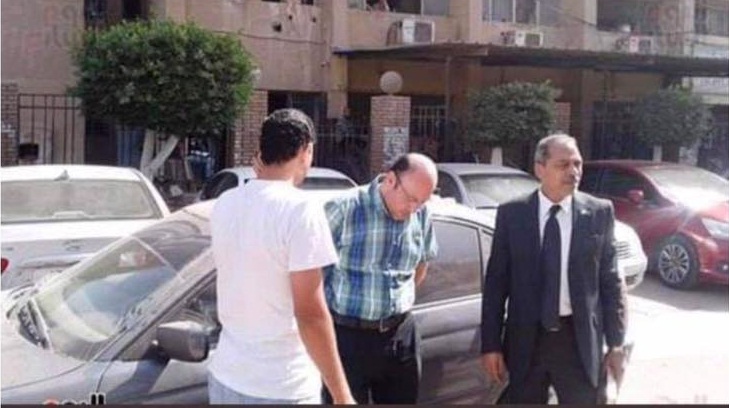 والد الشهيد بعد الجلسة
