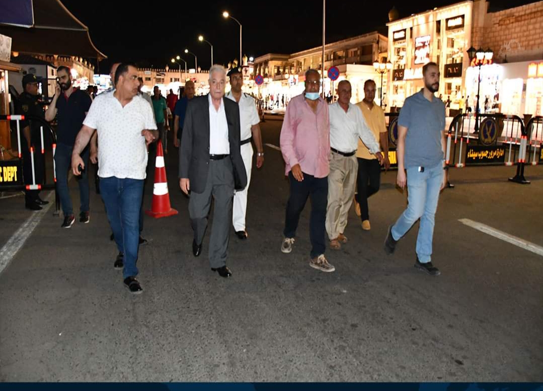 فودة يتفقد أعمال تطوير السوق القديم وتطوير ساحة مسجد الصحابة بشرم الشيخ