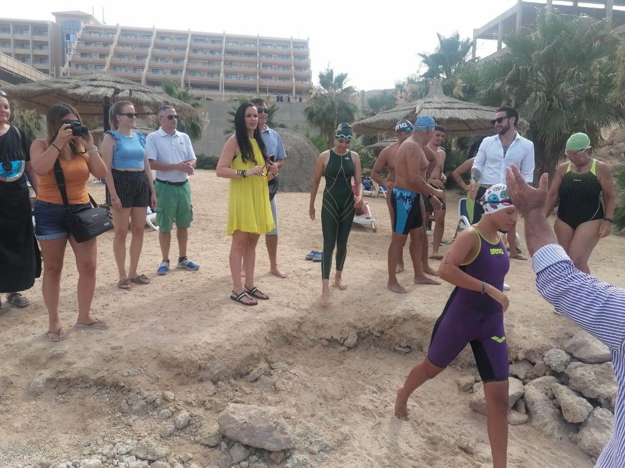 إنطلاق اللقاء الرياضي الثقافي المجري على شواطئ الغردقة ..صور