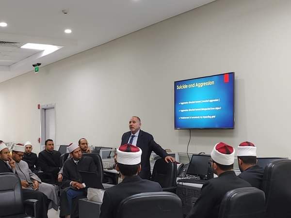 «أثر الدعم النفسي والتأهيل المعنوي في منع الانتحار» ورشة عمل بالأزهر للفتوى.. صور 